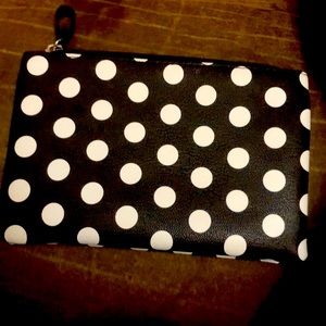 Black and white pokes dots bag